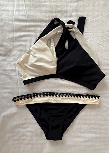 Beyaz Siyah Bantlı Strappy Bikini - Görsel 2