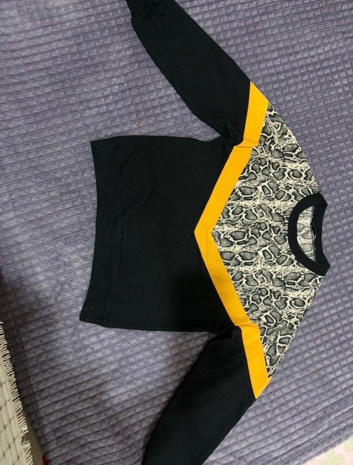 Yılan Desenli Kapüşonsuz Kadın Sweatshirt - Görsel 4