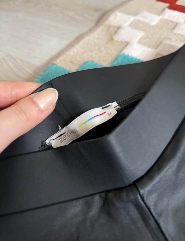 Siyah Deri Kadın Tayt - Görsel 3