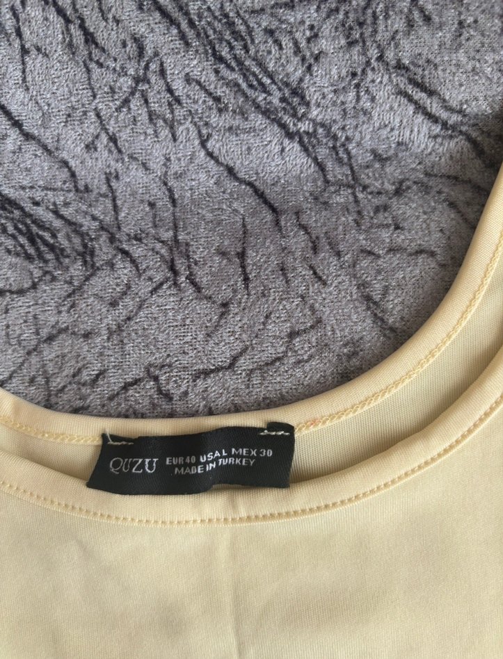 Sarı V Yaka Basic Atlet - Görsel 4