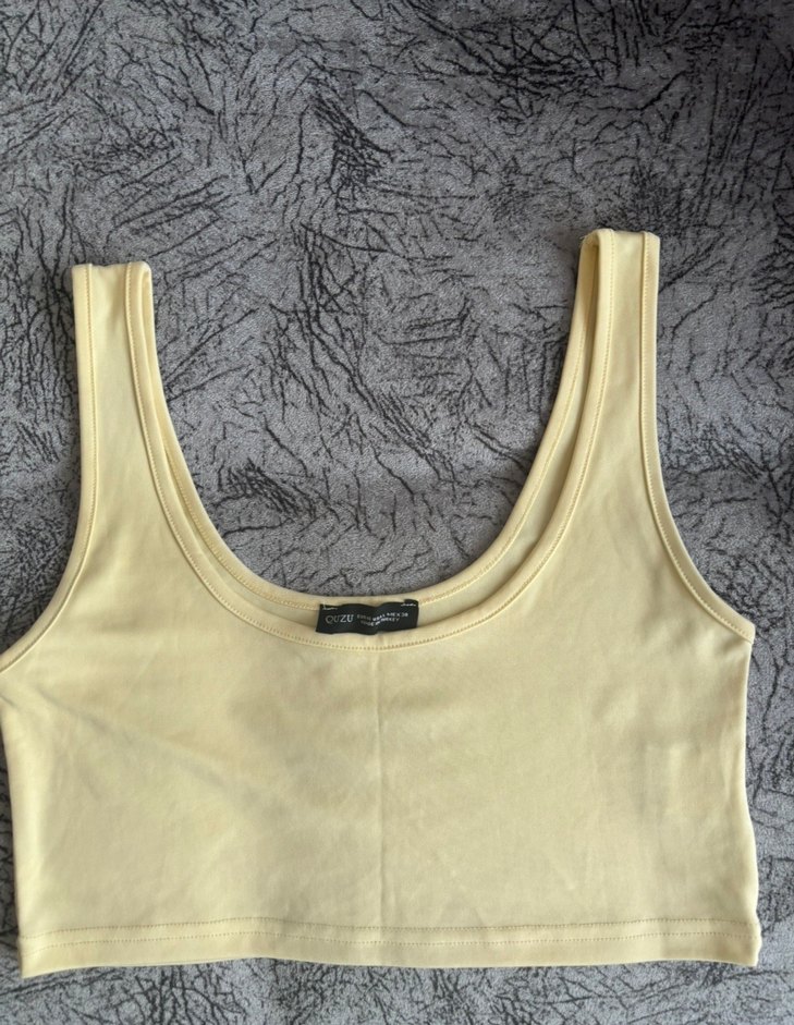 Sarı V Yaka Basic Atlet - Görsel 3