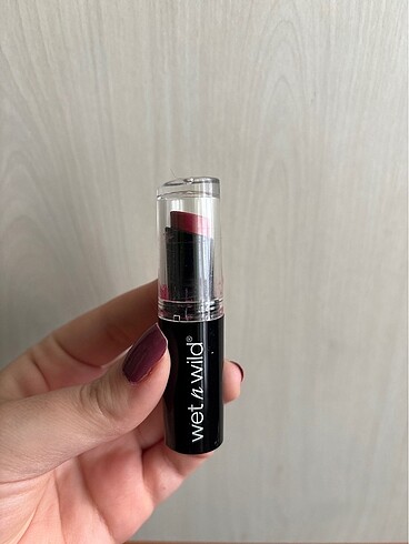 Beden Wet n wild ruj