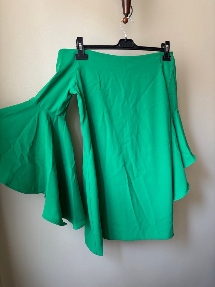 Yeşil elbise - Görsel 2