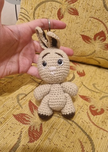 Bej El Örgüsü Tavşan Anahtarlık Peluş