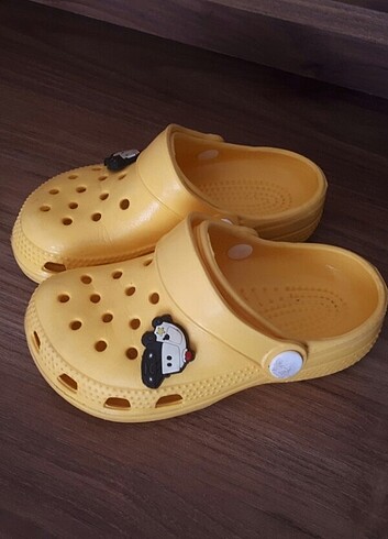 26 Beden sarı Renk crocs
