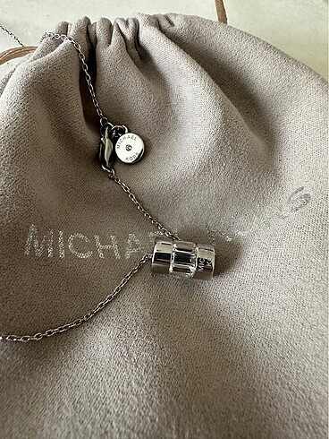 Michael kors kolye