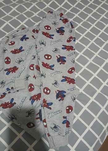 Erkek Çocuk Spiderman Baskılı Gri Pijama Takımı - Görsel 2