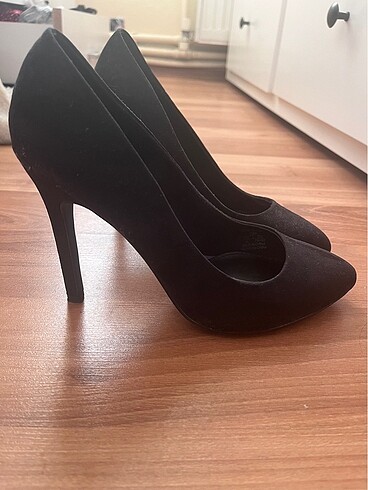 38 Beden Bershka Süet Stiletto