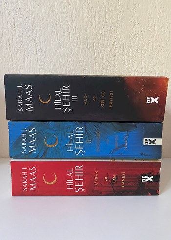 Hilal Şehir Serisi - Sarah J. Maas