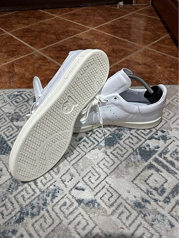 44 Beden beyaz Renk Adidas original stam shimt lux model