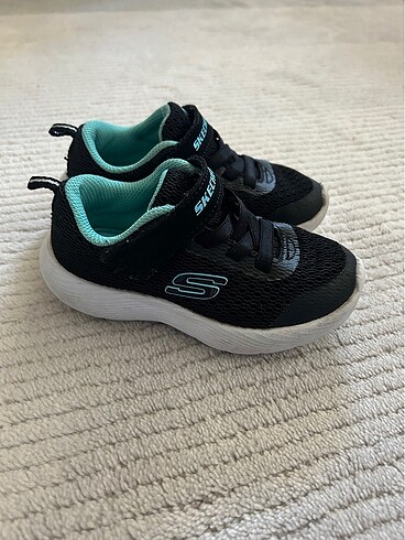 25 Beden Erkek çocuk skechers ayakkabı memory