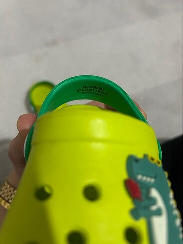 25 Beden yeşil Renk Işıklı çocuk terlik sandalet crocs model lcw