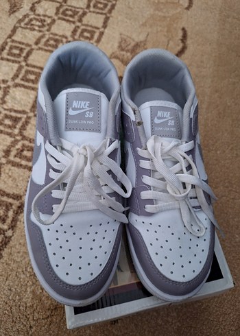 39 Beden Nike Kadın Gri Bağcıklı Spor Ayakkabı