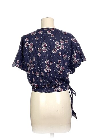 m Beden PreLoved Bluz %70 İndirimli.