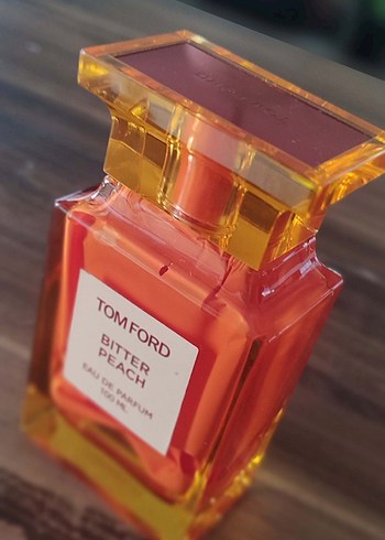 Tom Ford Bitter Peach Unisex Parfüm - Görsel 4
