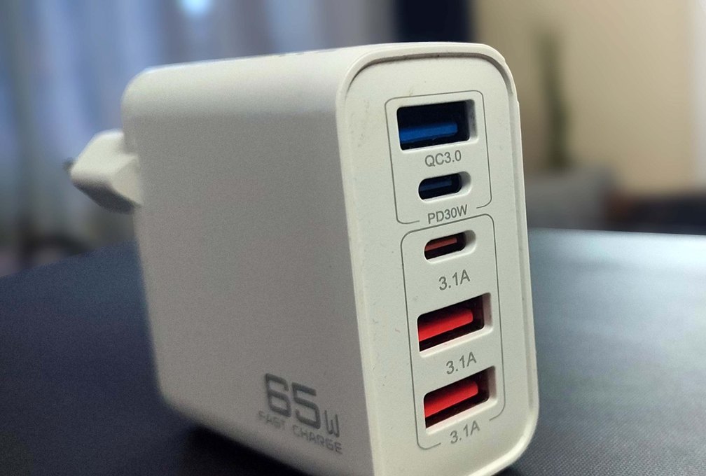 65W Hızlı Şarj Destekli Çoklu Şarj Aleti - Görsel 3