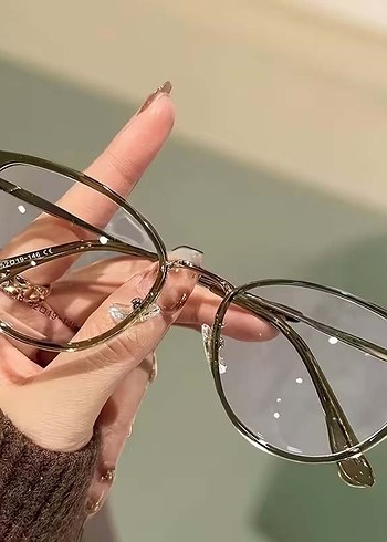 Kedi Gözü Kadın İmaj ve Okuma Gözlüğü - Görsel 2