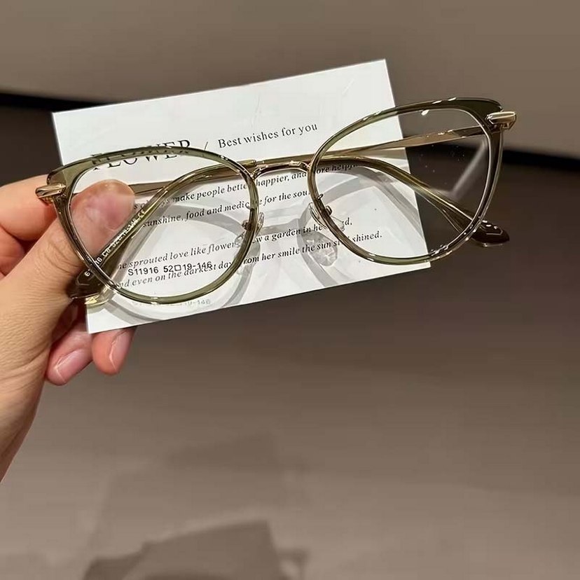 Kedi Gözü Kadın İmaj ve Okuma Gözlüğü - Görsel 3