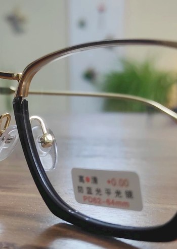 Mavi Ekran Korumalı Erkek Tarz Gözlük - Görsel 3