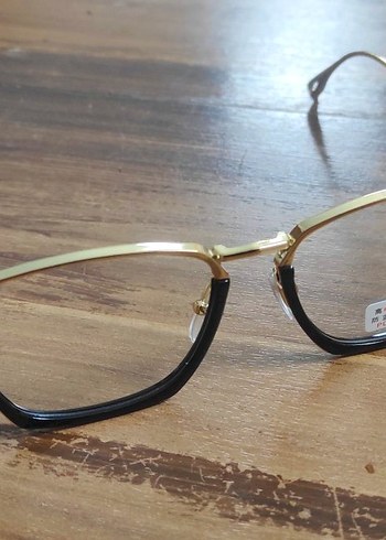 Mavi Ekran Korumalı Erkek Tarz Gözlük - Görsel 2