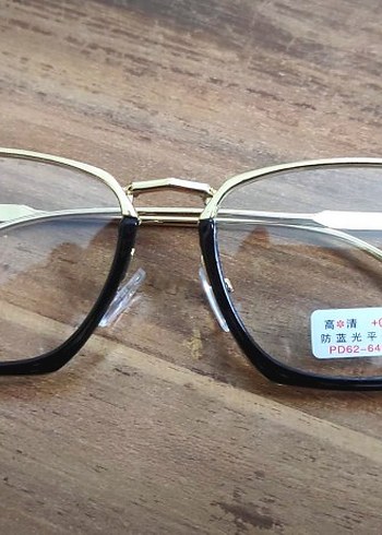 Mavi Ekran Korumalı Erkek Tarz Gözlük - Görsel 4