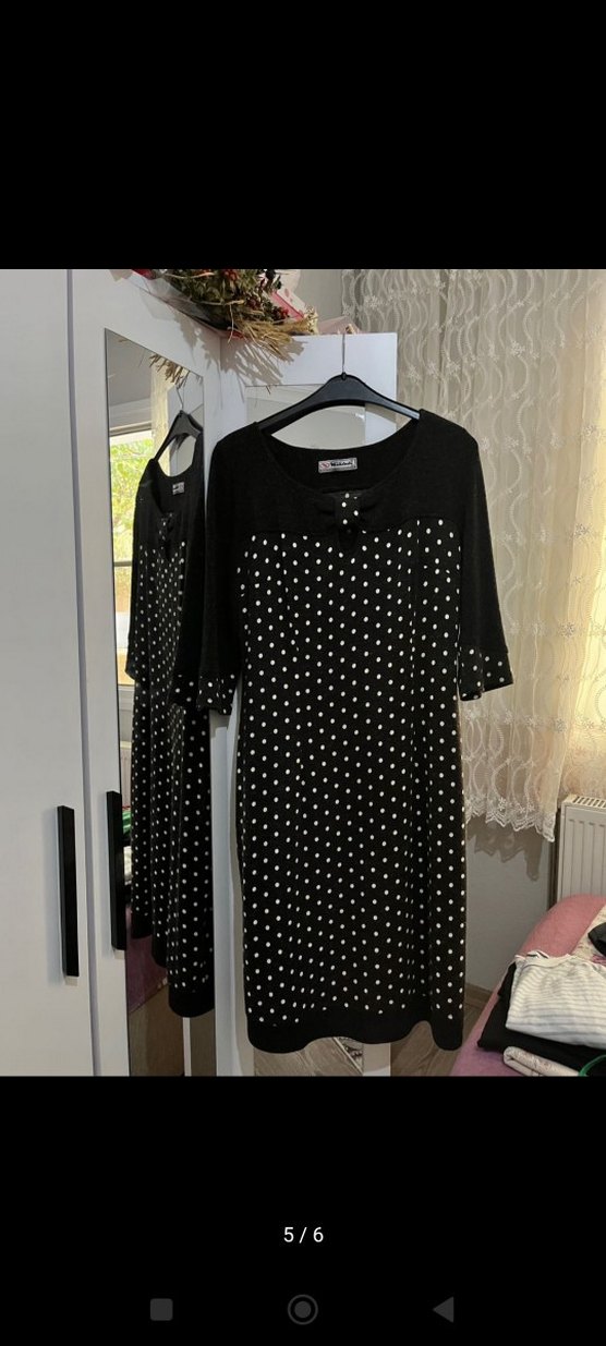 Siyah Puantiyeli V Yaka Midi Elbise - Görsel 3