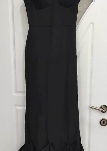 Siyah Straplez Uzun Elbise Fırfırlı - Görsel 2