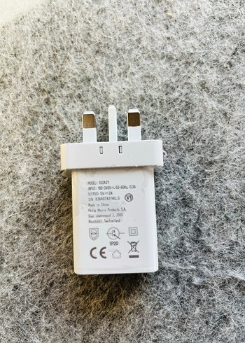 Amerikan İngiliz tipi USB priz 100-240 V 50,60 Hz 0,3 A - Görsel 3