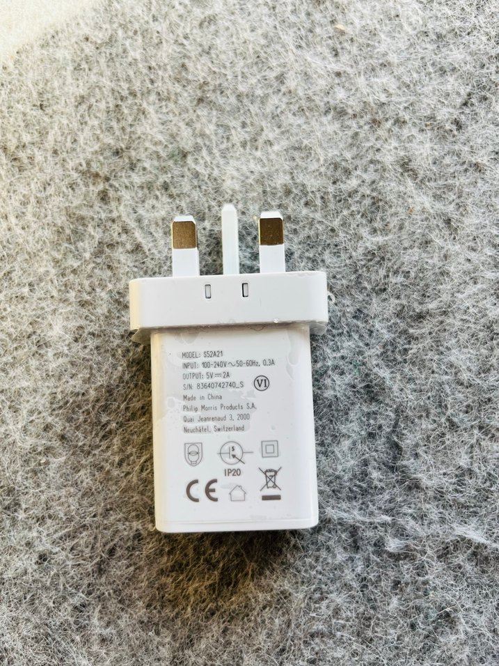 Amerikan İngiliz tipi USB priz 100-240 V 50,60 Hz 0,3 A - Görsel 3