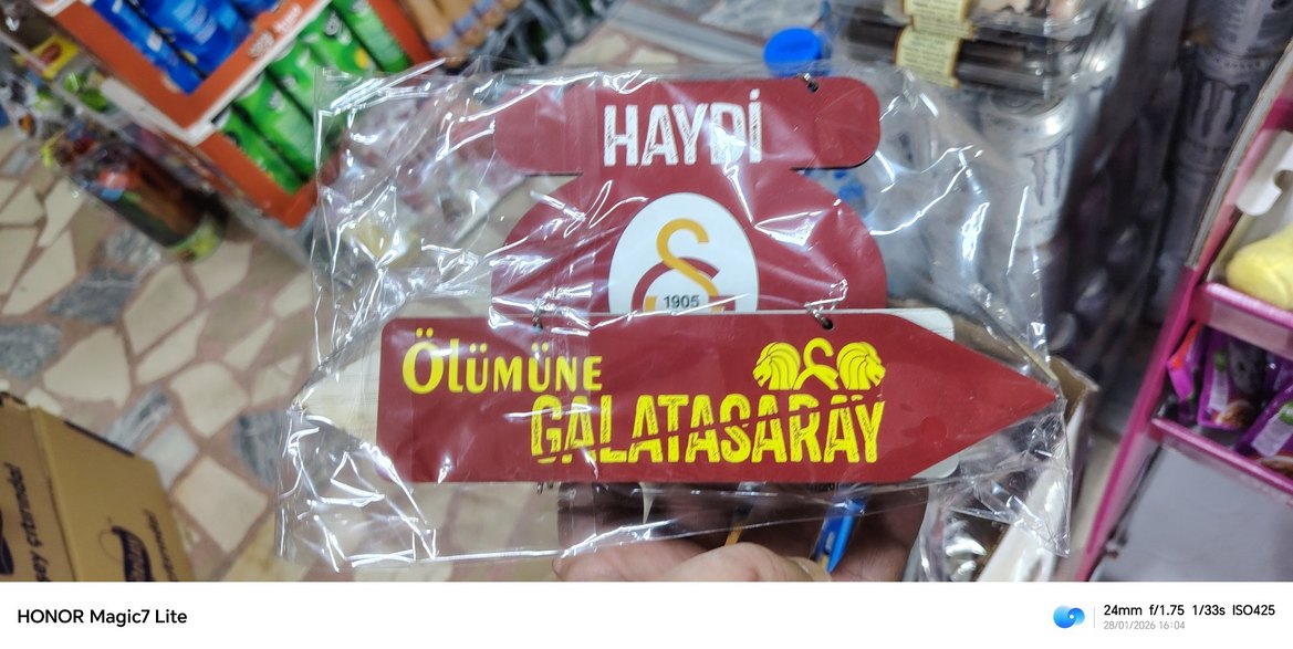 Taraftar. Duvar. Süslerı - Görsel 3