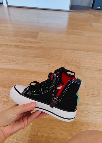 27 Beden çeşitli Renk Marvel Avengers Hulk desenli converse ayakkabi