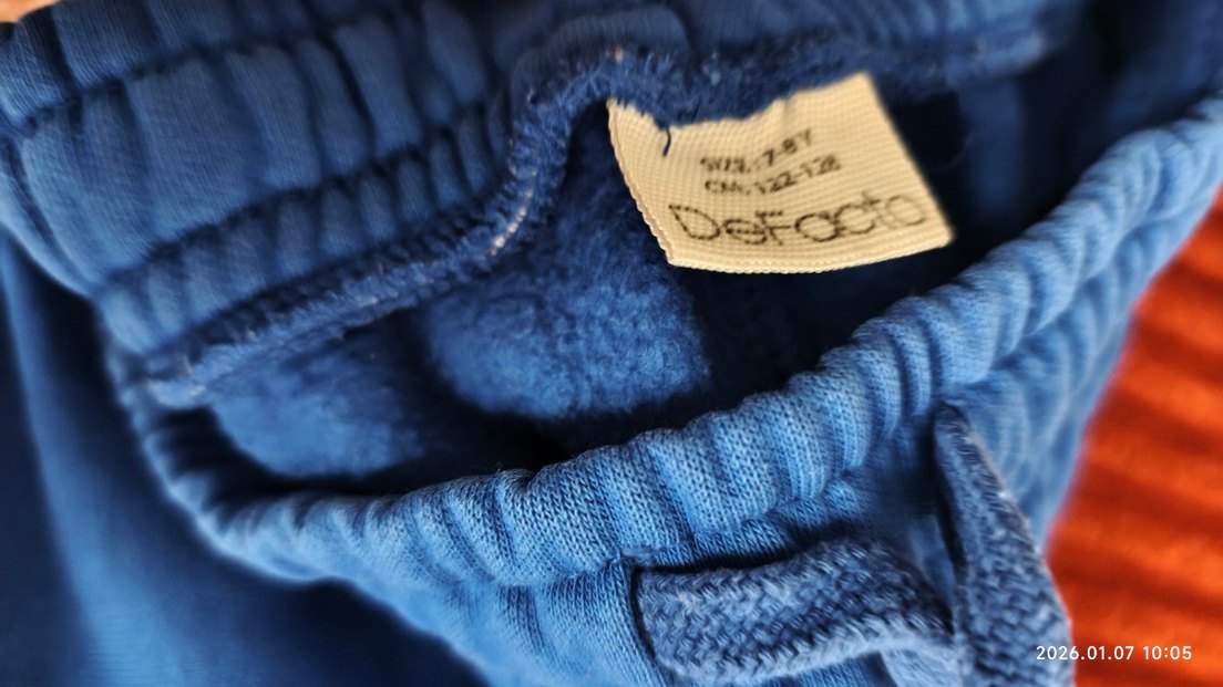 Kapüşonlu Eşofman  takımı 7-8 yaş - Görsel 2