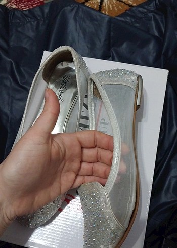 Pul İşlemeli Gri Kız Çocuk Özel Ayakkabı - Görsel 2