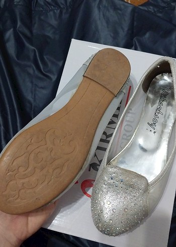 Pul İşlemeli Gri Kız Çocuk Özel Ayakkabı - Görsel 4