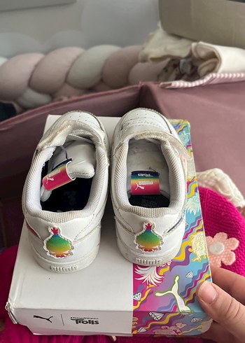 Puma Kız Çocuk Beyaz Cırt Cırtlı Spor Ayakkabı - Görsel 2