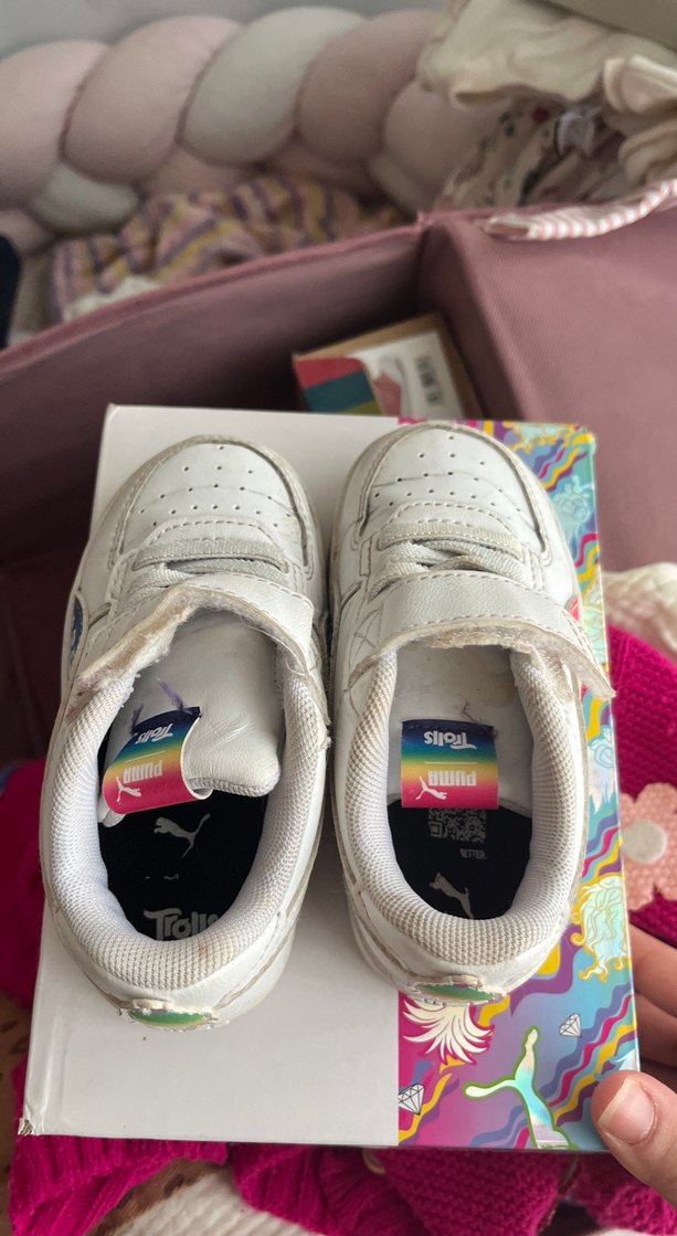 Puma Kız Çocuk Beyaz Cırt Cırtlı Spor Ayakkabı - Görsel 3