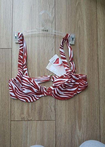 Kırmızı Zebra Desenli Mini Bikini Üstü