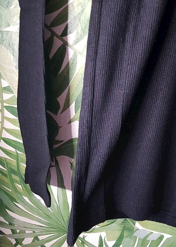 Siyah Boğazlı Uzun Kollu İnce Kazak - Görsel 3