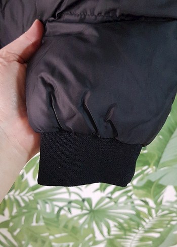 Siyah Yüksek Yakalı Fermuarlı Erkek Mont - Görsel 2