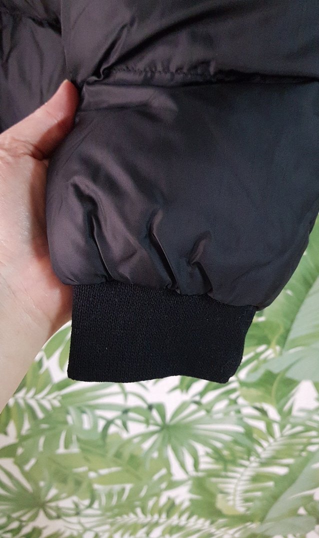 Siyah Yüksek Yakalı Fermuarlı Erkek Mont - Görsel 2