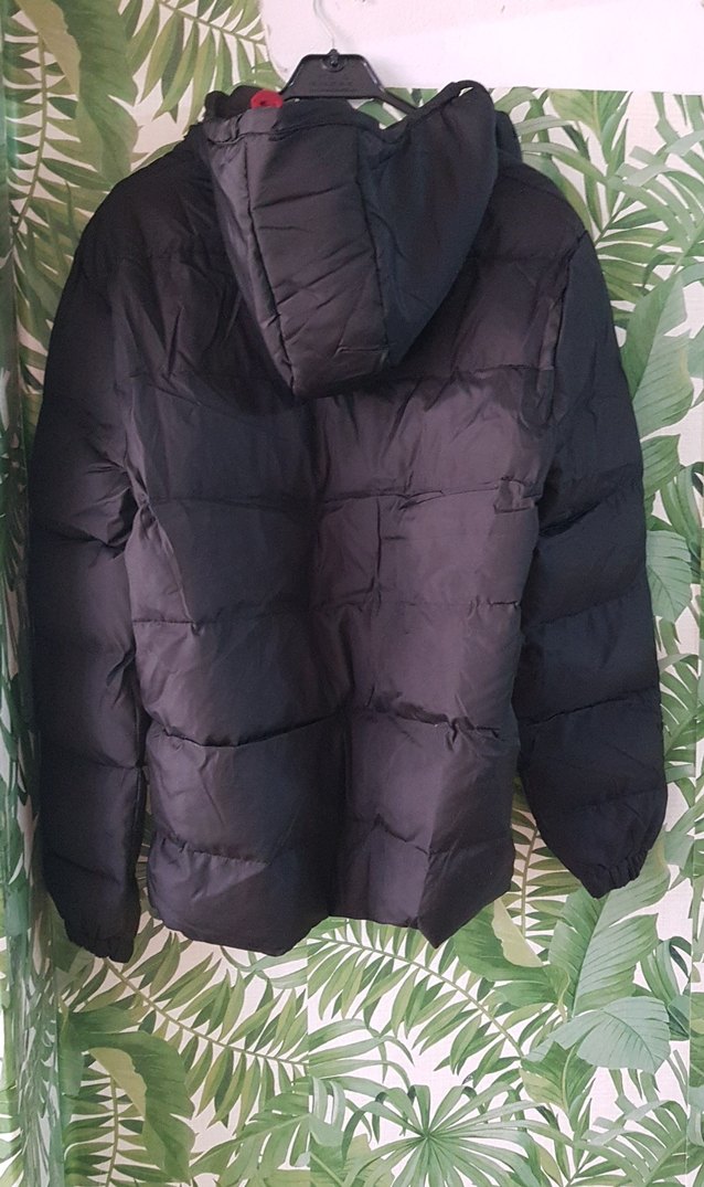 Siyah Kapüşonlu Erkek Kışlık Mont - Görsel 4