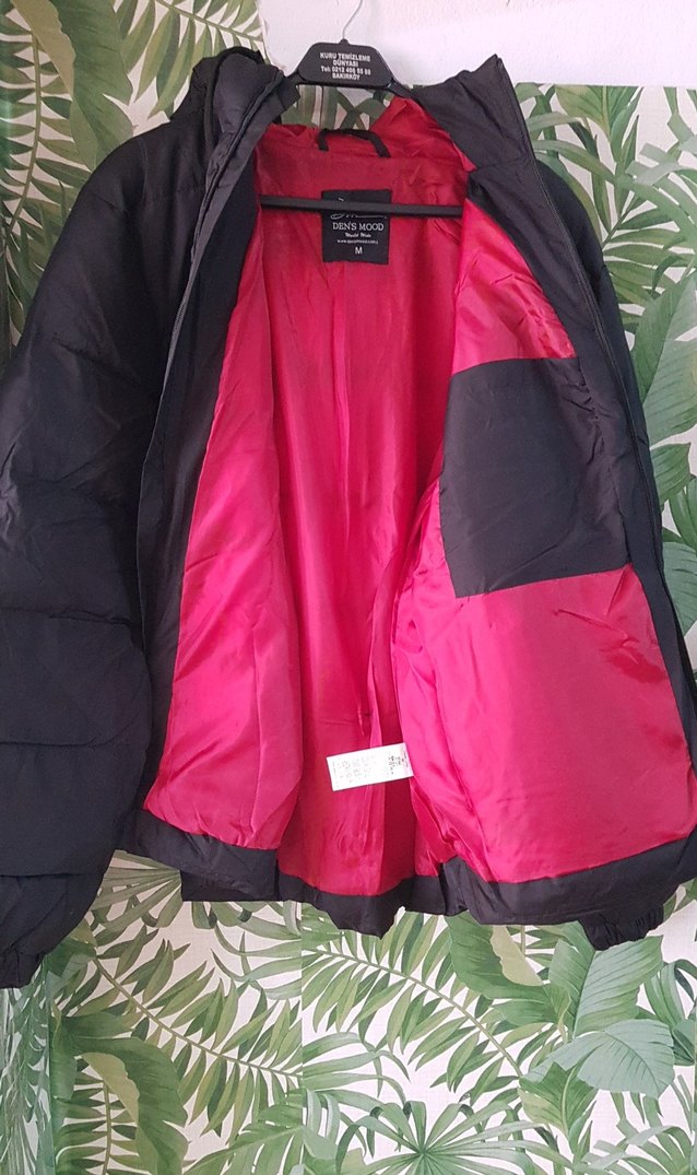 Siyah Kapüşonlu Erkek Kışlık Mont - Görsel 3