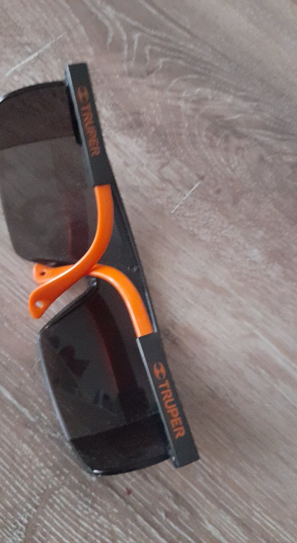 Siyah Minimalist Gözluk - Görsel 4