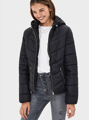 Bershka mont