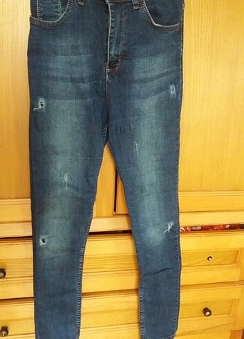 28 Beden Jean pantolon(HEDİYELİ)