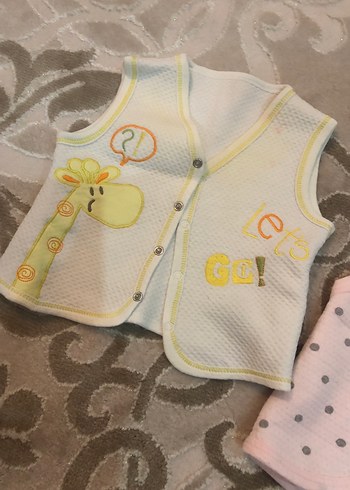 Kız Çocuk Düğmeli Triko Yelek - Görsel 3