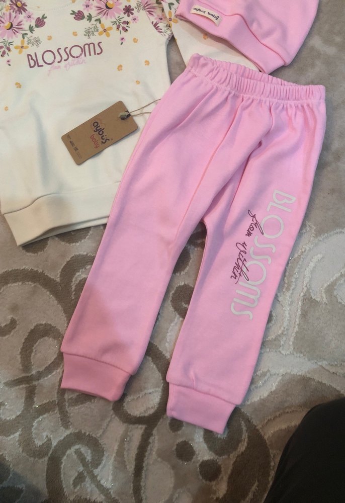 Pembe Çiçek Baskılı Uzun Kollu Kız Bebek Takımı - Görsel 4