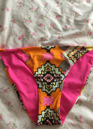 36 Beden çeşitli Renk H&M Bikini Altı (hiç kullanılmadı, sıfır)