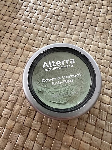 Alterra Leke ve Sivilce Kapatıcı Fondöten