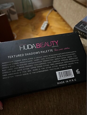 Beden Huda Beauty Far Paleti